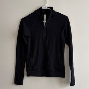 Lululemon engineered warmth half zip women’s Size 2